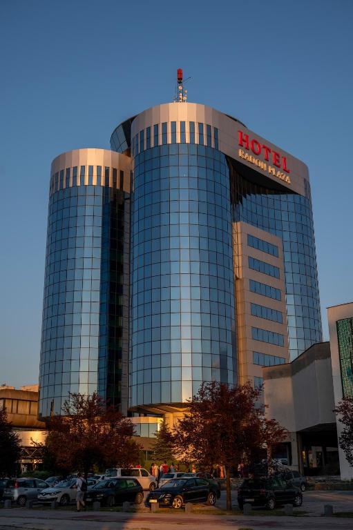 Hotel Radon Plaza Logo