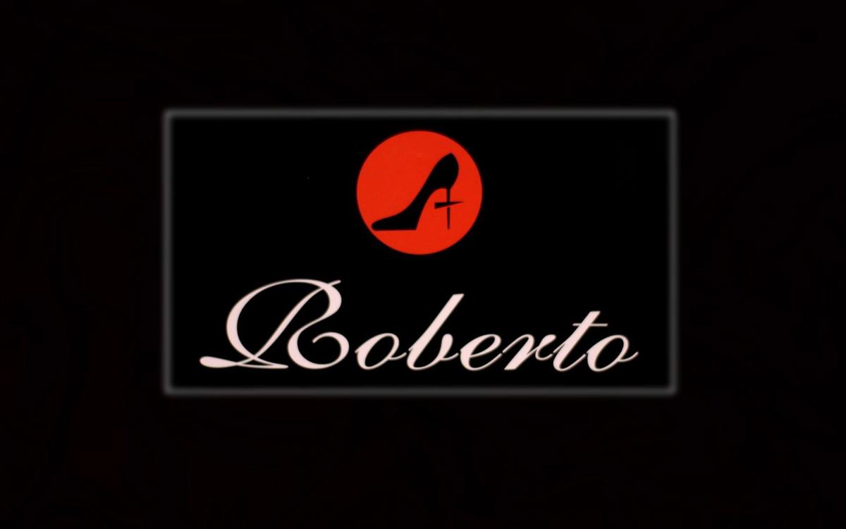 Roberto Logo